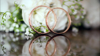 63 yaşlı sabiq səfirimiz 25 yaşlı xanımla evləndi -FOTOLAR